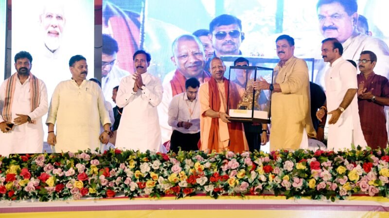 बेटियों की सुरक्षा से खिलवाड़ पर सख्त योगी