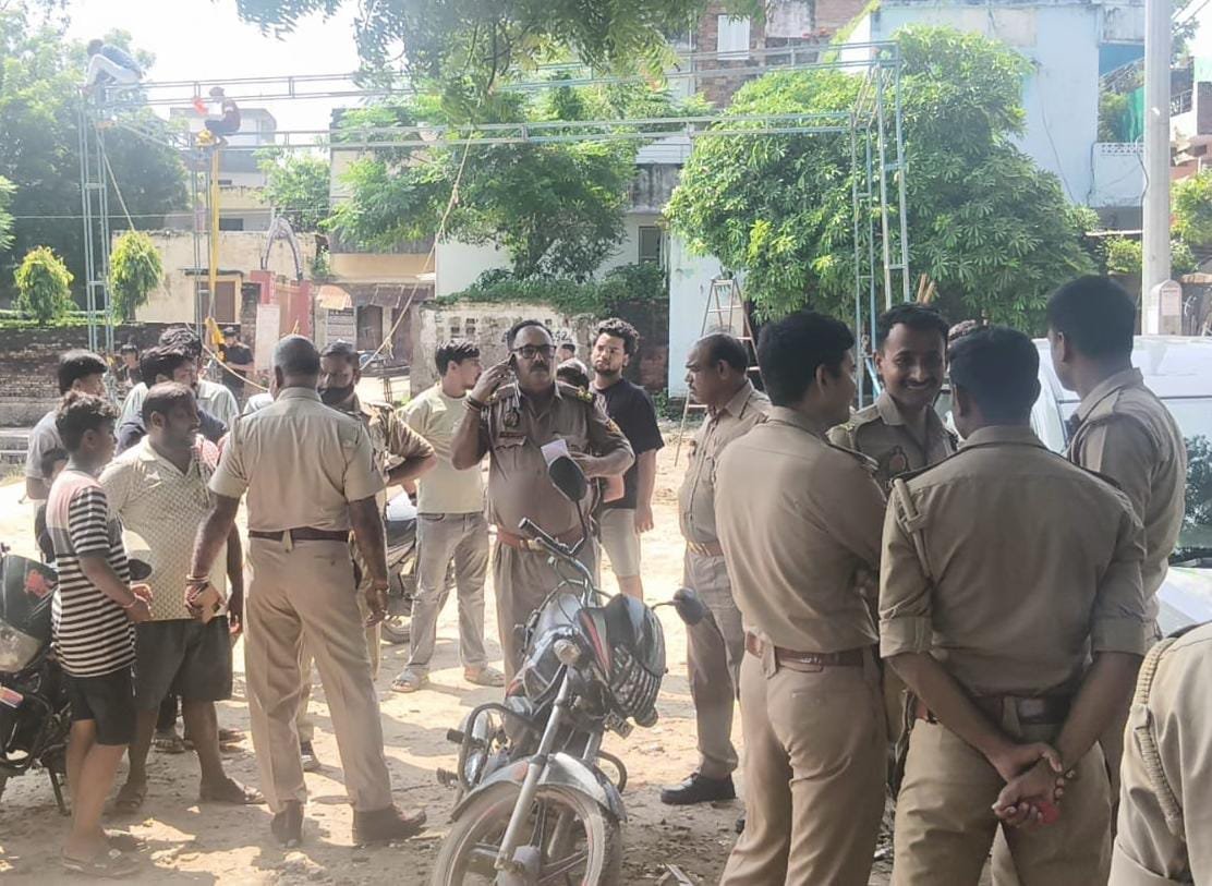 गणेश पूजा पंडाल लगाने को लेकर समिति अध्यक्ष से मारपीट का आरोप