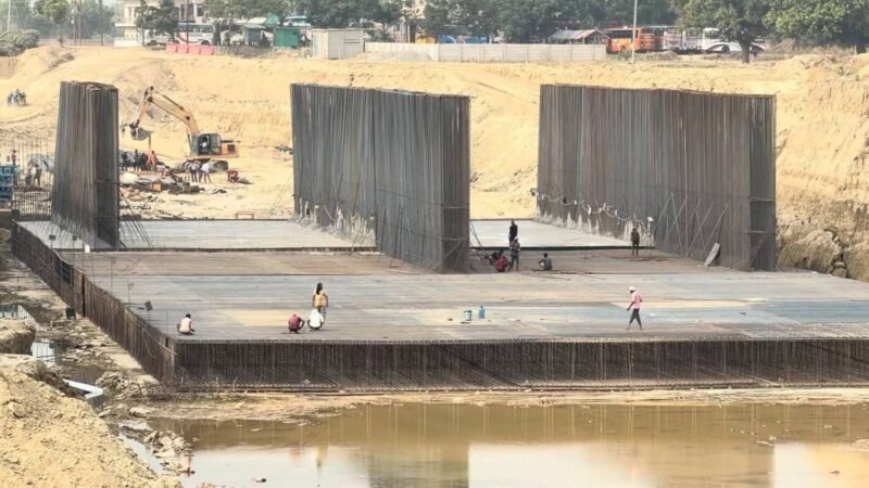 एयरपोर्ट विस्तार में भूमि अधिग्रहण पर धांधली के आरोप