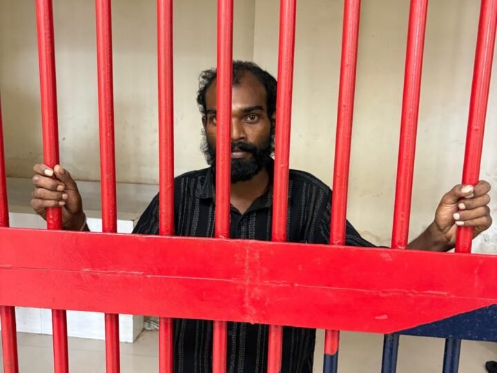 शातिर चेन स्नेचर गिरफ्तार