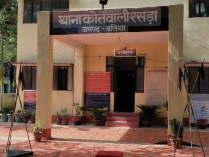 बलिया में डबल मर्डर से सनसनी, मां की घर में तो बेटी की खेत में मिली लाश