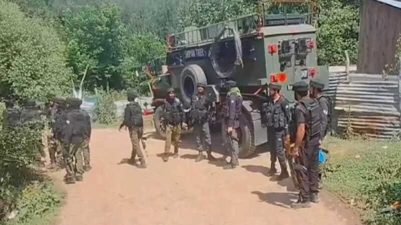 ऊधमपुर में सुरक्षा बलों की आतंकियों से मुठभेड़, दो ढेर