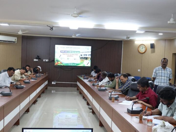 आईआईवीआर में निबंध और टिप्पण-प्रारूपण प्रतियोगिता आयोजित