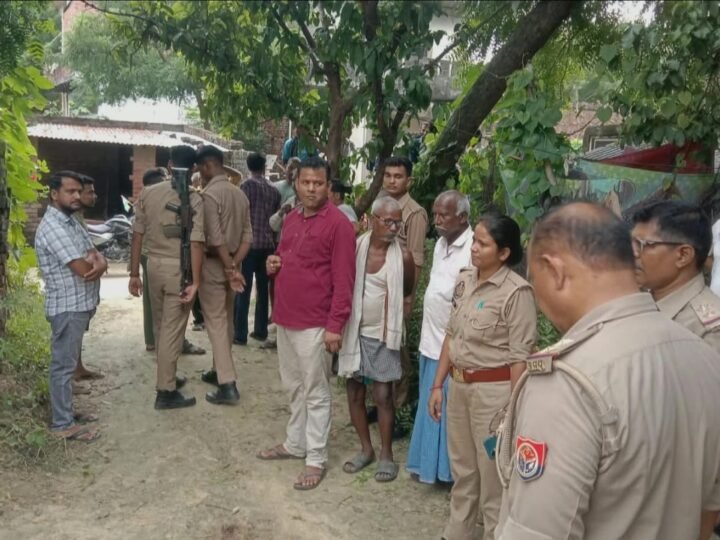 जौनपुर :  मां और बहन को कुल्हाड़ी से काटा