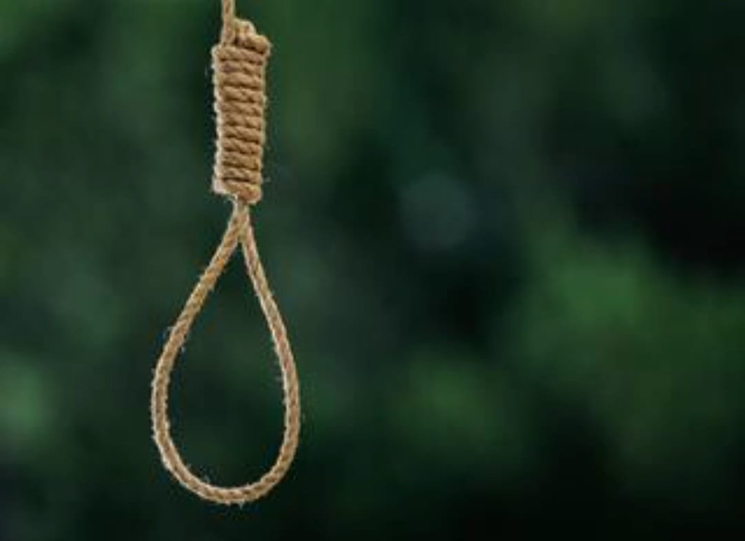 संभल : खेत में मिले नाबालिग प्रेमी युगल के शव, इलाके में मचा हड़कंप