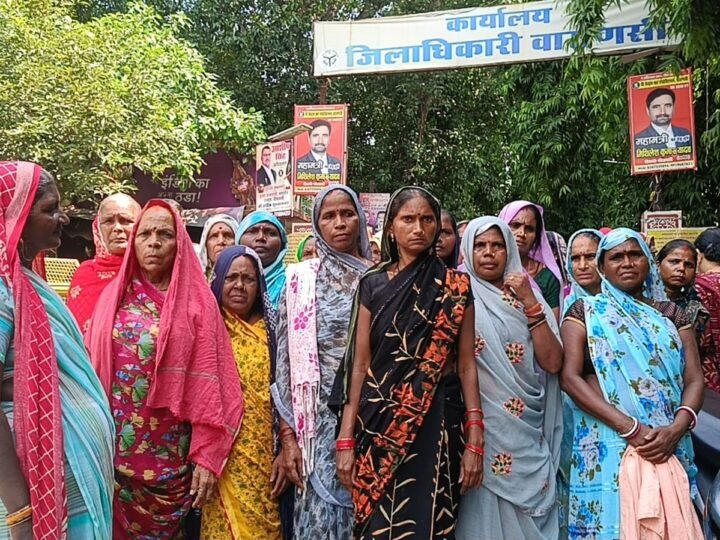 कौरौती में शराब ठेका हटाने की मांग, महिलाओं ने जिलाधिकारी को सौंपा ज्ञापन