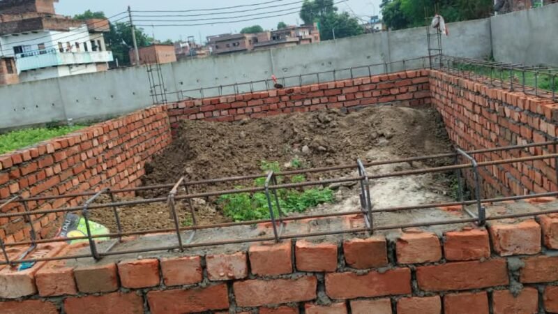 डेढ़ साल बाद भी अधूरा रामलीला मैदान, दशहरा नजदीक आते ही तैयारियों को लेकर बढ़ी चिंता