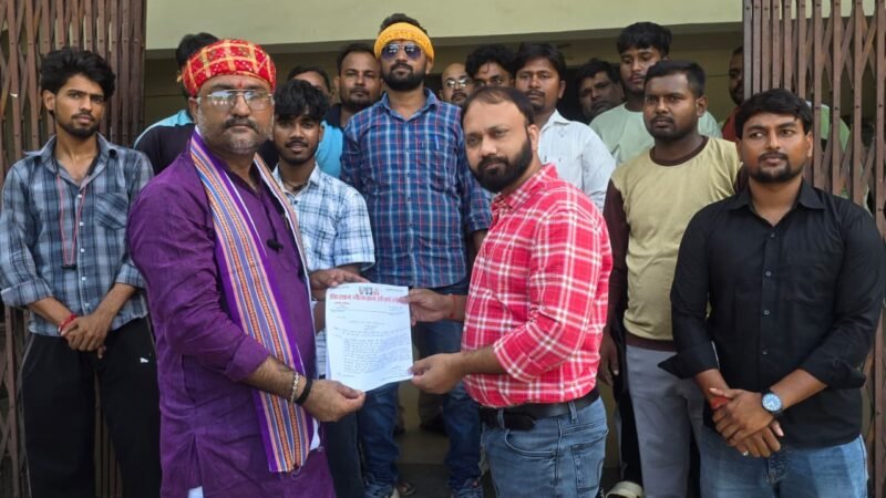 रोस्टिंग के नाम पर ग्रामीण क्षेत्रों में बिजली कटौती बंद हो:- संदीप मिश्र