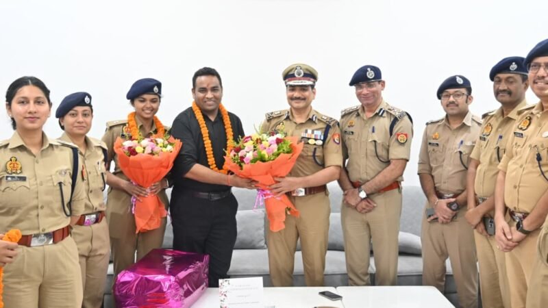 दो आईपीएस अधिकारियों की भावभीनी विदाई