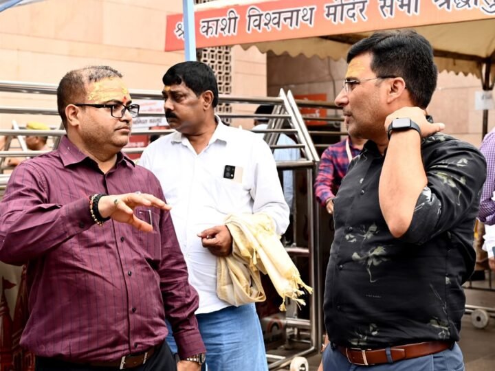 दर्शन से लेकर सुविधाओं तक, नए सीईओ ने परखी विश्वनाथ धाम की व्यवस्था
