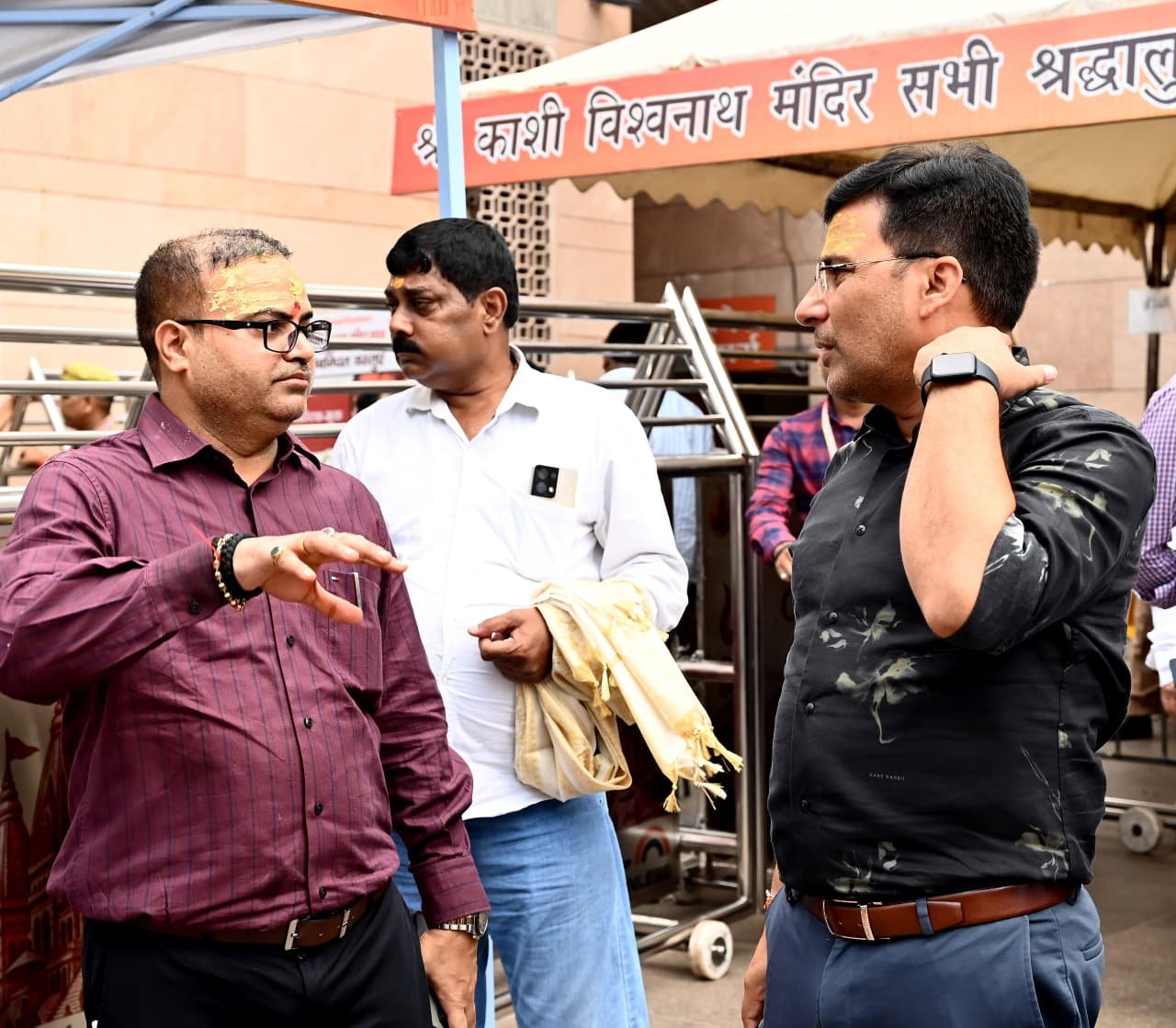 दर्शन से लेकर सुविधाओं तक, नए सीईओ ने परखी विश्वनाथ धाम की व्यवस्था