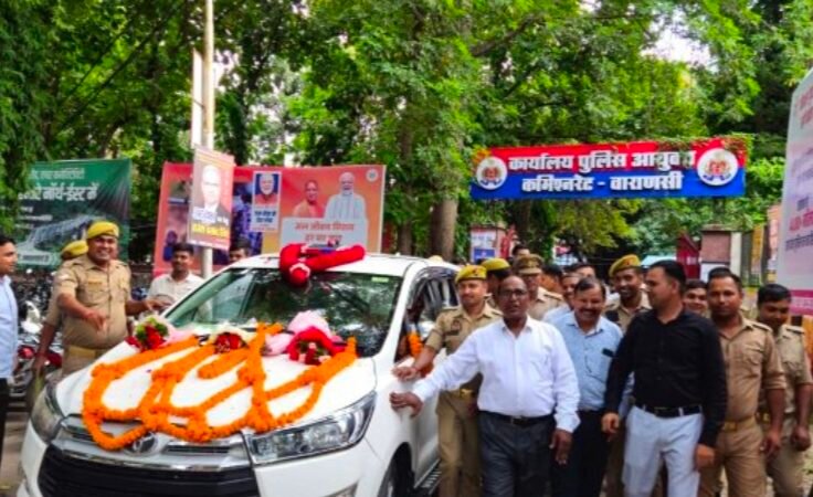 तबादले पर डीसीपी प्रमोद कुमार को पुलिसकर्मियों ने दी भावभीनी विदाई