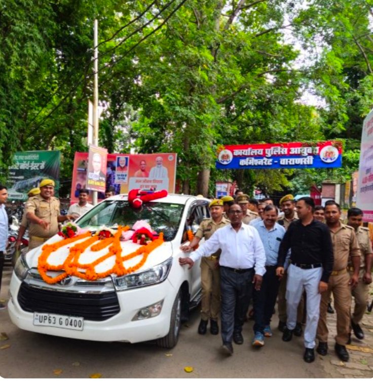 तबादले पर डीसीपी प्रमोद कुमार को पुलिसकर्मियों ने दी भावभीनी विदाई