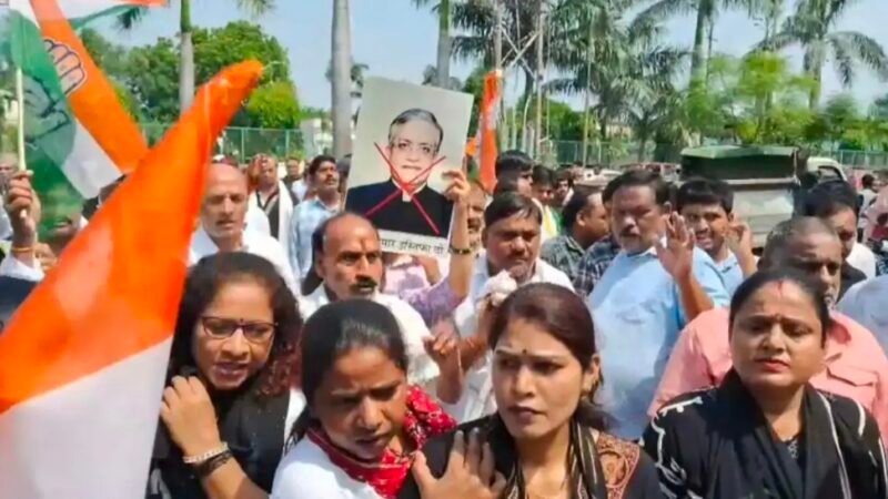 वाराणसी कांग्रेस ने राष्ट्रपति को भेजा ज्ञापन, 2024 लोकसभा चुनाव को लेकर उठाए सवाल
