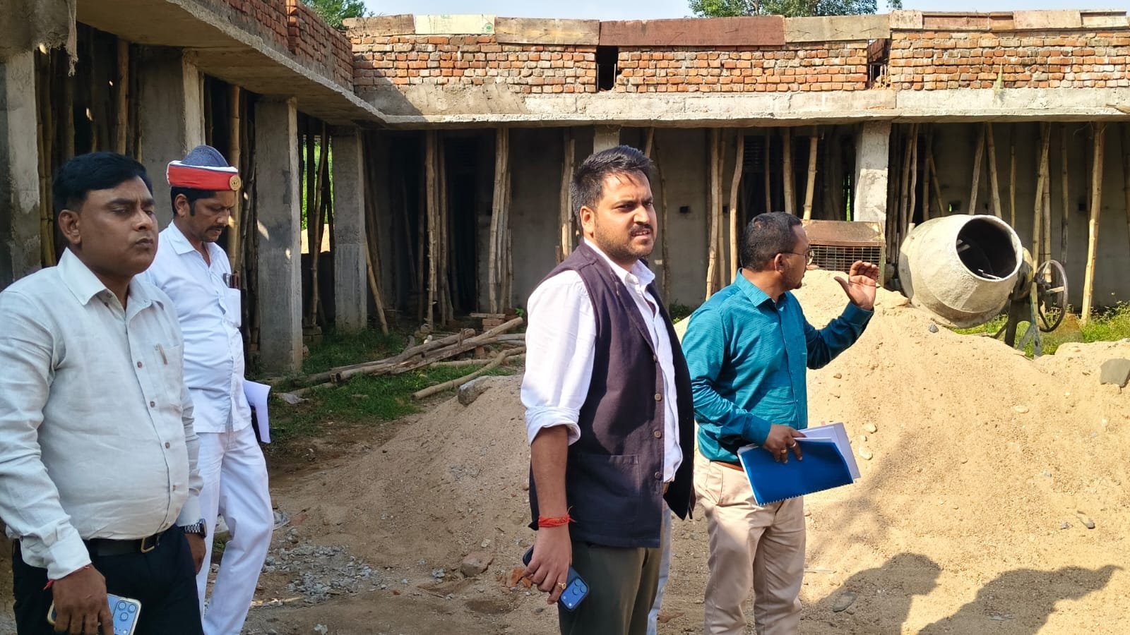 15 दिसंबर तक पूरा हो राजकीय इंटर कॉलेज झारोकला का भवन निर्माण