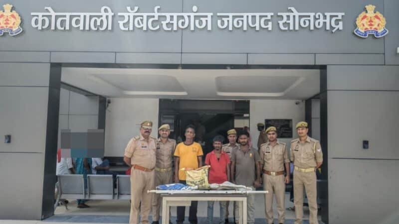 चोरी का माल खरीदने वाले कबाड़ी समेत तीन गिरफ्तार, लोहे का सामान और ऑटो बरामद