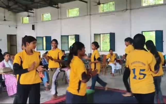 सेवा संकल्प अभियान के तहत स्वच्छता जागरूकता पर नुक्कड़ नाटक का आयोजन