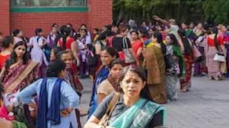 अहमदाबाद के कई स्कूलों को बम से उड़ाने की धमकी, मचा हड़कंप