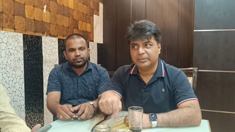 विदेशों में चिकित्सा सेवा का अनुभव अब सोनभद्र में, डॉ. अशफाक हसन देंगे नियमित सेवाएं