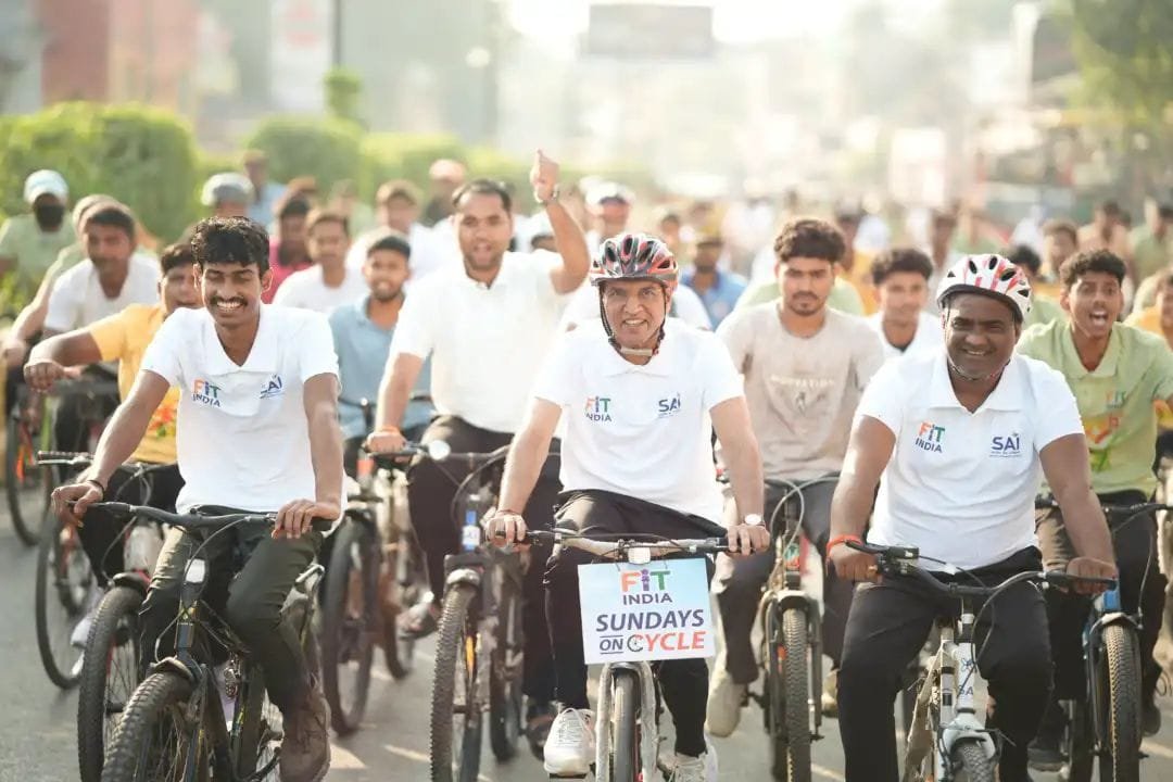 नमो घाट से संपूर्णानंद संस्कृत विश्वविद्यालय तक निकली साइकिल रैली