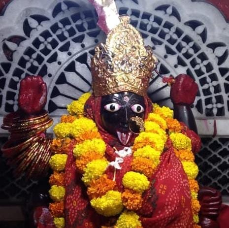चकिया के काली माता मंदिर में उमड़ता है आस्था का सैलाब
