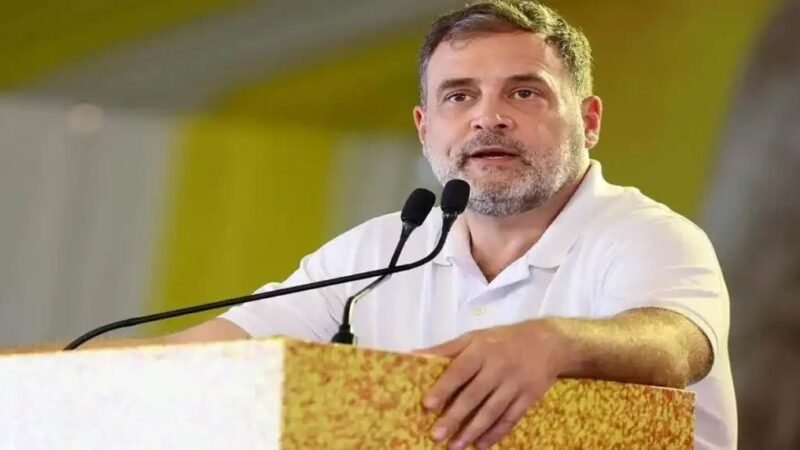 ‘सरकार के दो सौ अधिकारी हमारे संपर्क में हैं’