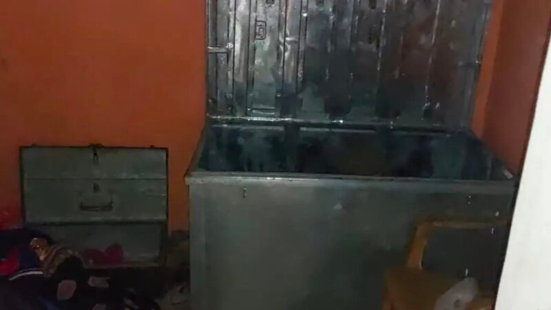 बंद मकान में सेंध लगाकर लाखों की चोरी