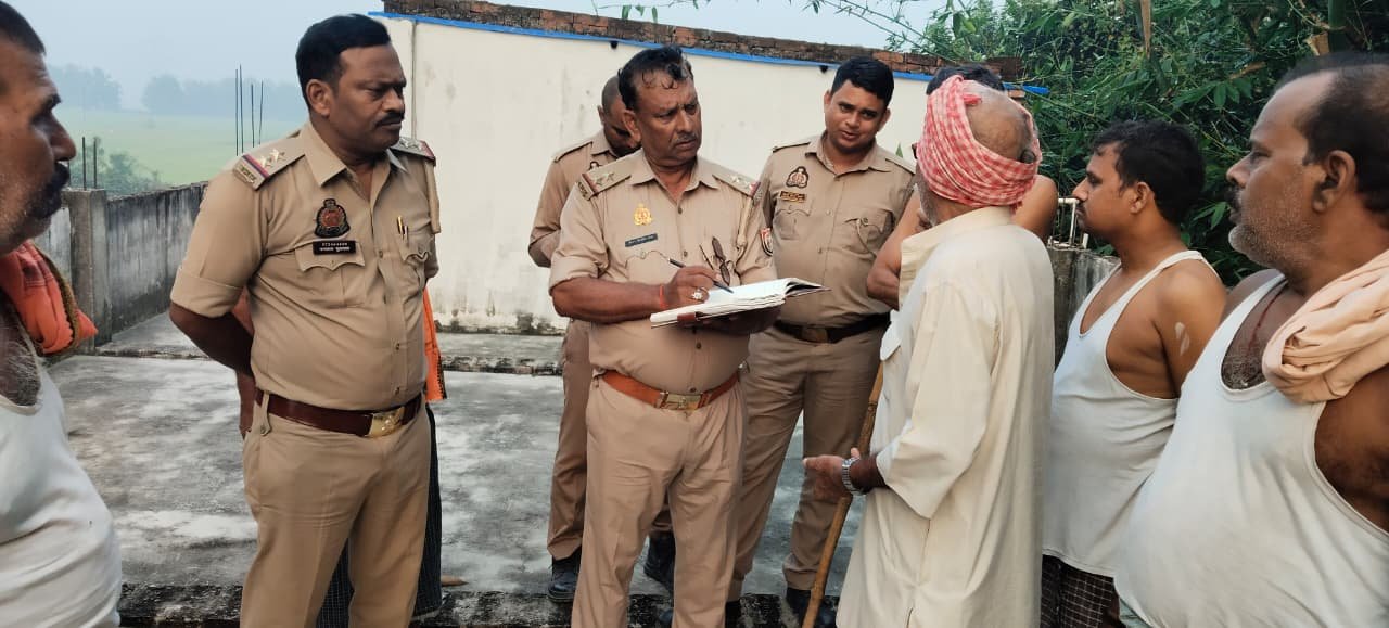 चोरों ने तोड़ा अलमारी का ताला, सोने-चांदी के आभूषण व 12,500 नकद पर किया हाथ साफ