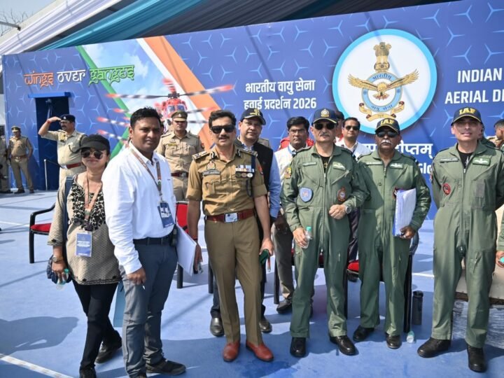 एयर शो की फुल ड्रेस रिहर्सल का पुलिस आयुक्त मोहित अग्रवाल ने लिया जायजा, सुरक्षा व्यवस्था चाक-चौबंद करने के निर्देश