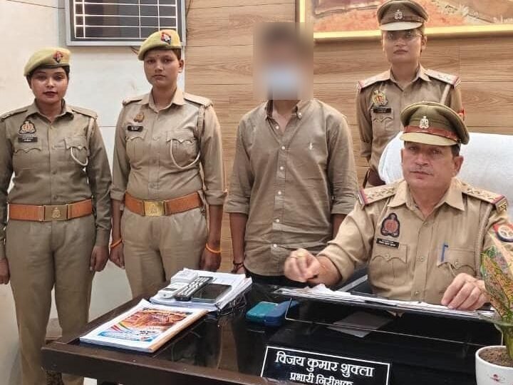 काशी विश्वनाथ मंदिर के समीप महिलाओं से अश्लील हरकत करने वाला युवक गिरफ्तार