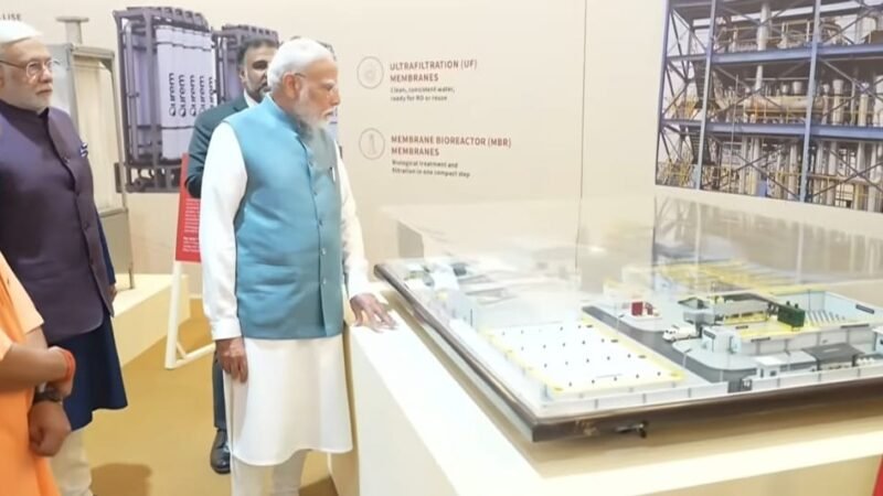 वाराणसी में 150 करोड़ की लागत से बनी गारमेंट फैक्ट्री का प्रधानमंत्री मोदी ने किया शुभारंभ