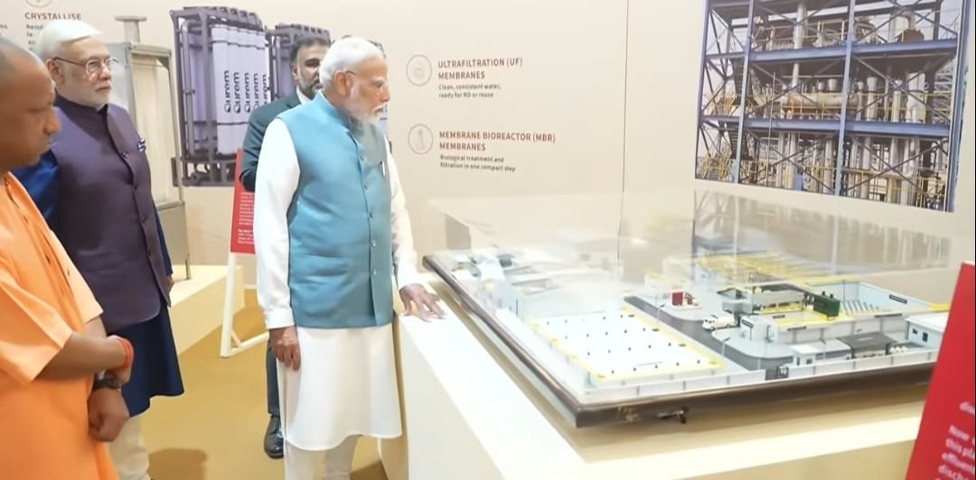 वाराणसी में 150 करोड़ की लागत से बनी गारमेंट फैक्ट्री का प्रधानमंत्री मोदी ने किया शुभारंभ