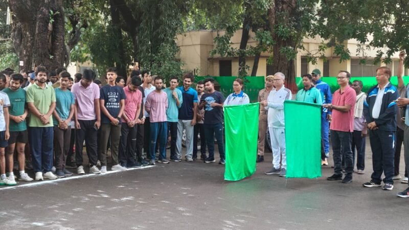 राष्ट्रीय एकता दौड़ में बीएचयू के विद्यार्थियों ने लिया हिस्सा