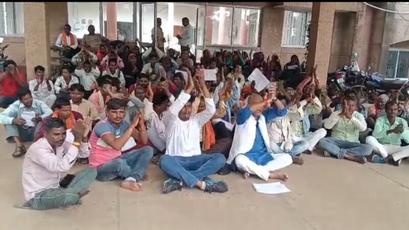 जुगैल में मूलभूत सुविधाओं की मांग को लेकर 21 अक्टूबर से अनिश्चितकालीन धरना