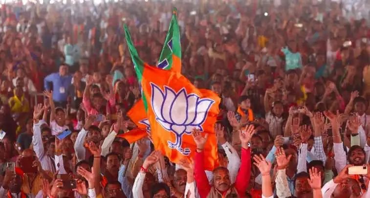 टिकट बचाने में जुटे भाजपा विधायक, एसआईआर अभियान से दूरी की चर्चा