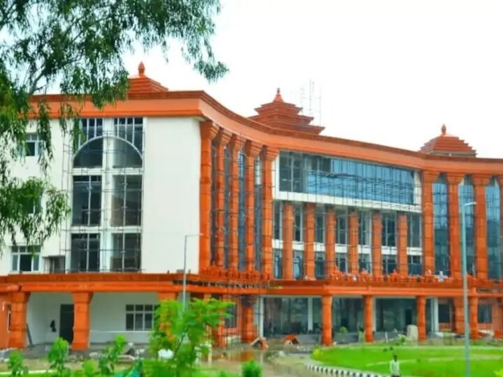 मुरादाबाद यूनिवर्सिटी के निर्माण में देरी, समय सीमा पांच बार बढ़ी