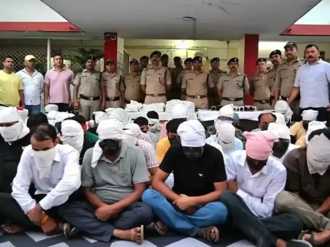 दो सहकर्मी हिरासत मेंपार्टी में युवती से दुष्कर्म का आरोप, दो हिरासत में