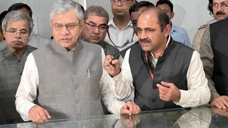 नमो घाट के सामने सिग्नेचर ब्रिज बनने पर दौड़ेगी बुलेट ट्रेन